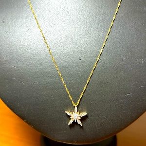 18K Necklace with Diamond Pendant